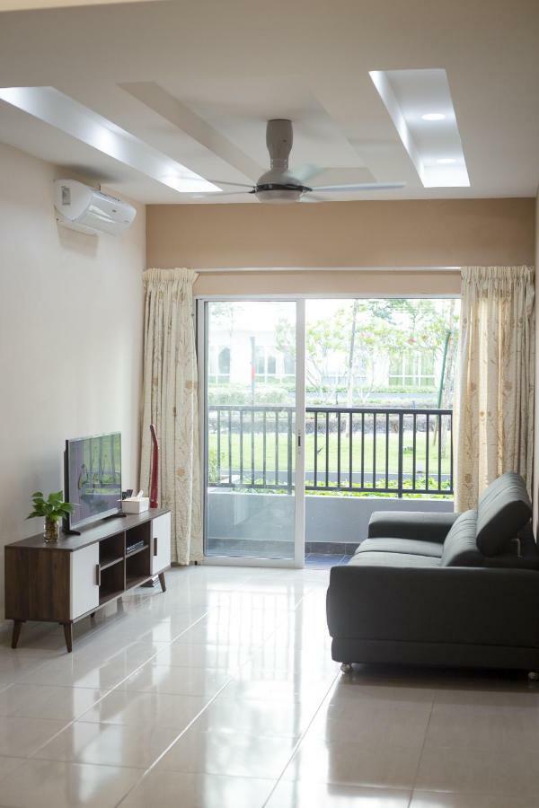 Bsp21 Apartment Jenjarum Ngoại thất bức ảnh